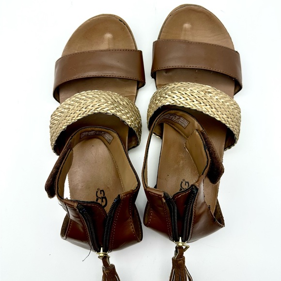 UGG Marabel Metallic Gold Woman's Sandals - Picture 3 of 6